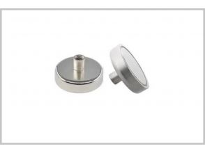 Pot magnets with internal thread