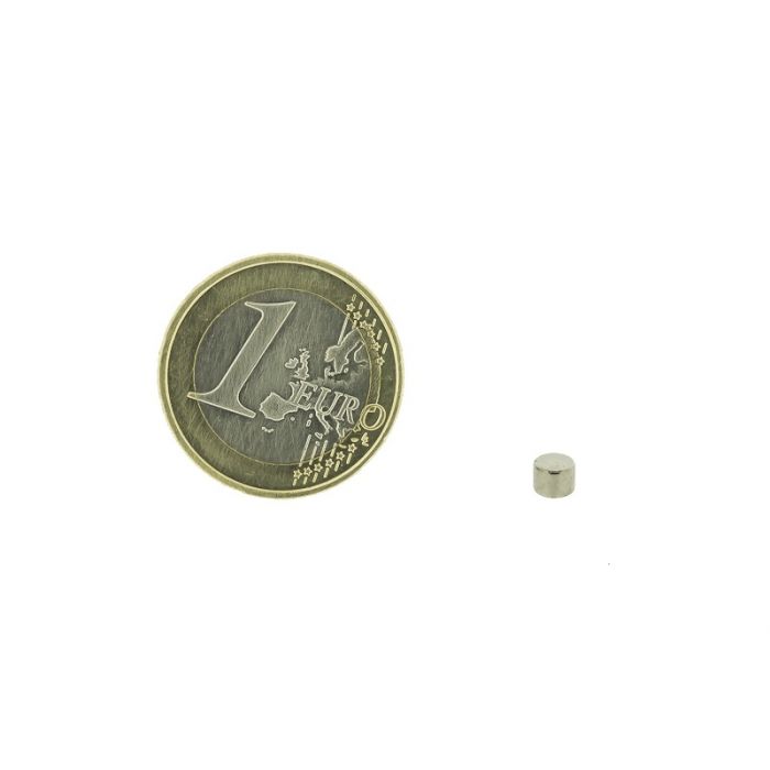 Magnetic disc 4mm diameter, thickness 3mm, N45 Magnetic disc 4mm diameter, thickness 3mm, N45