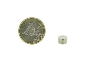 Magnetic disc 8mm diameter, thickness 5mm, N45