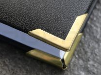 Corner protectors brass-plated 22x22 mm