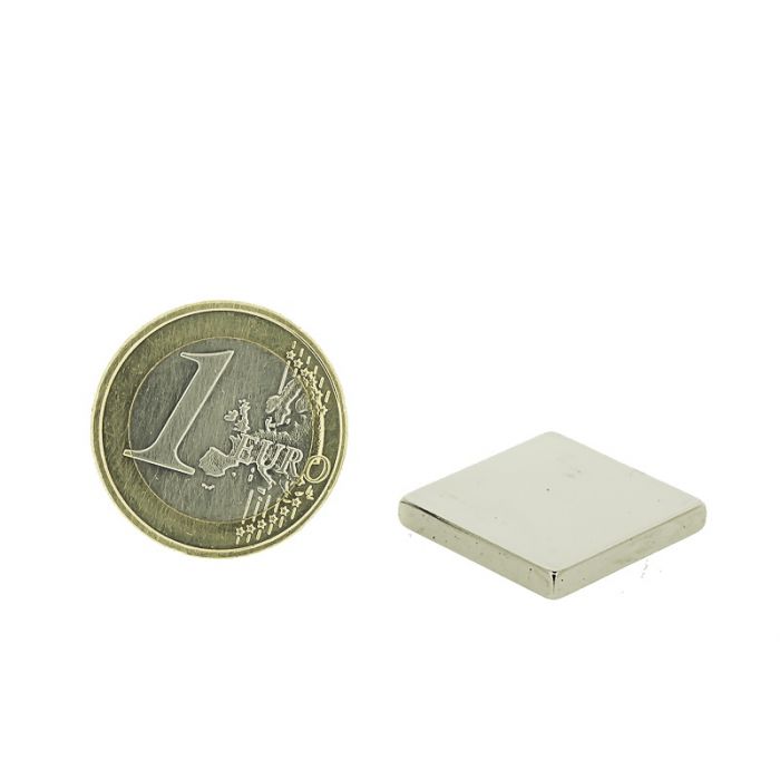 Magnetic block 20x20 mm, thickness: 3 mm, grade N45 Magnetic block 20x20 mm, thickness: 3 mm, grade N45