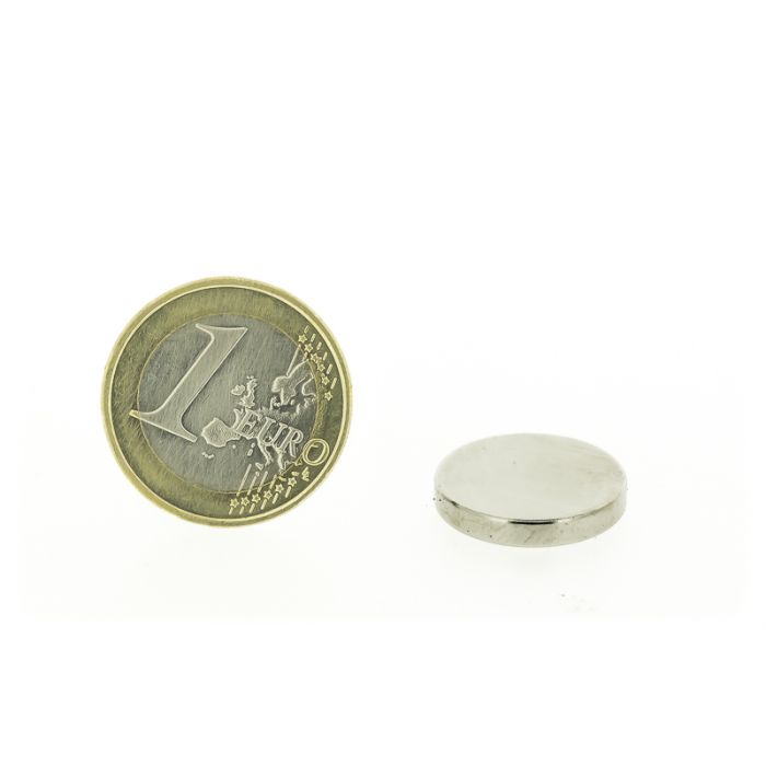 Magnetic disc 18mm diameter, thickness 3mm, N45 Magnetic disc 18mm diameter, thickness 3mm, N45